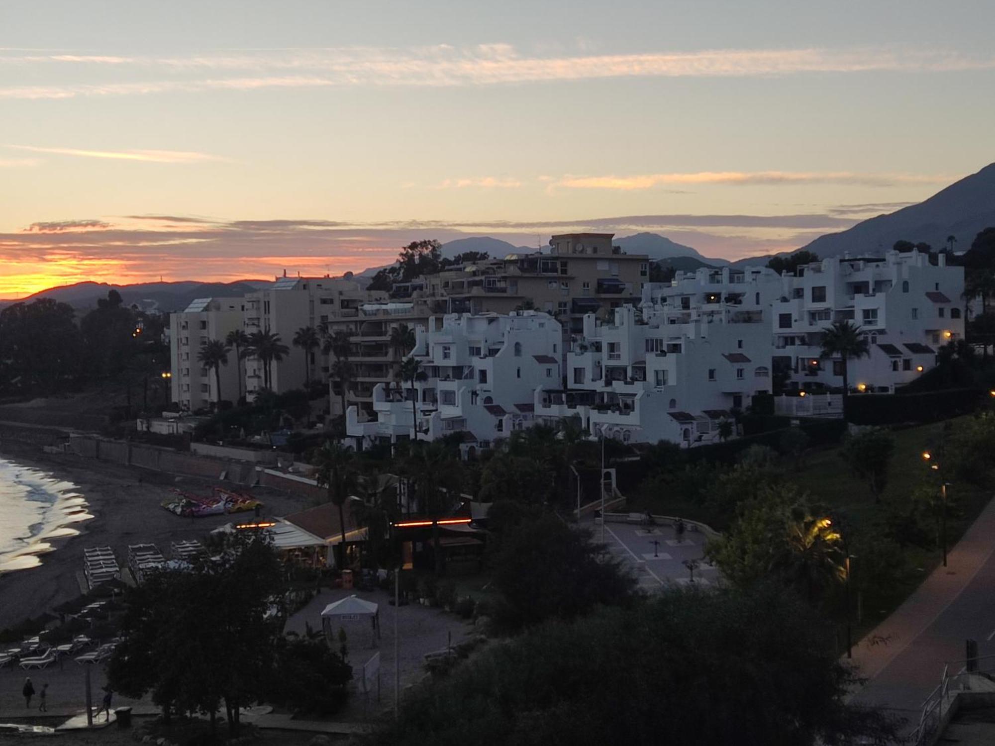 Front Sea View Penthouse Estepona Exterior foto